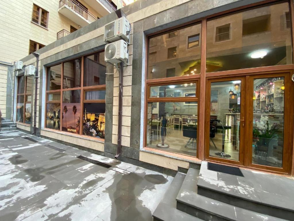 California Boutique Ξενοδοχείο Γιερεβάν Εξωτερικό φωτογραφία