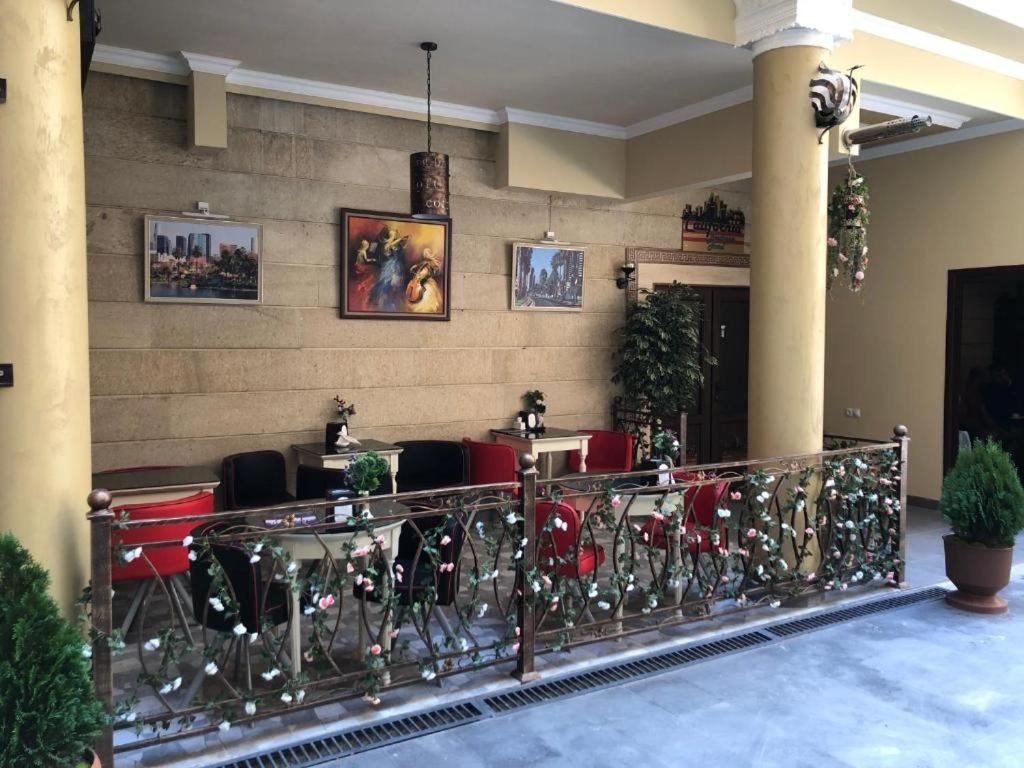 California Boutique Ξενοδοχείο Γιερεβάν Εξωτερικό φωτογραφία